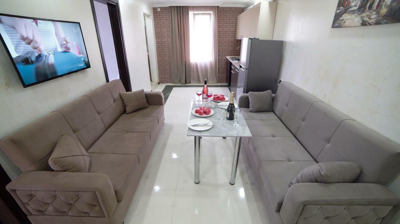 Hotel Progress Батуми Екстериор снимка