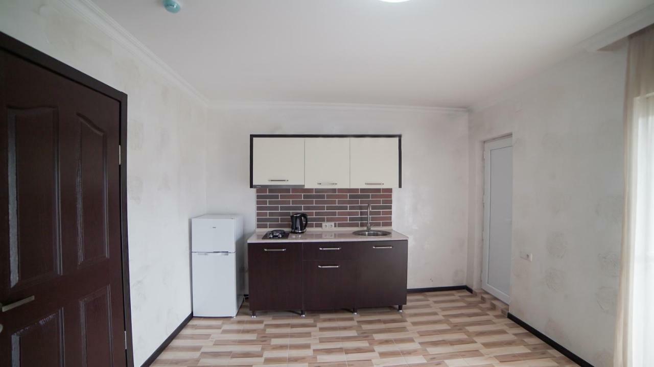 Hotel Progress Батуми Екстериор снимка